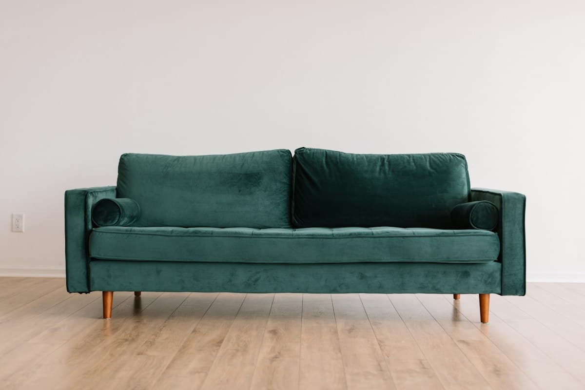 Additional stock photo of typical estate-sale inventory